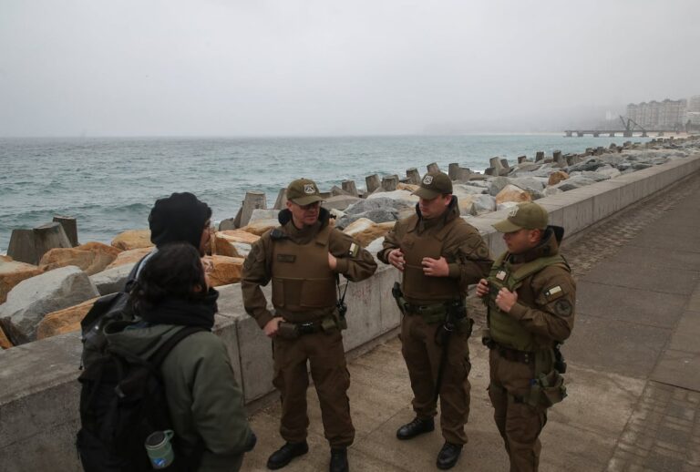 Chile evacúa 1,5 millones de personas para la alerta de tsunami después del terremoto en Rusia