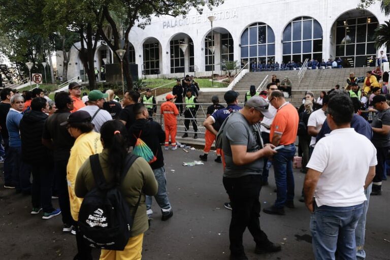 Extrabajadores de exCorposana y Essap piden resolución judicial urgente.