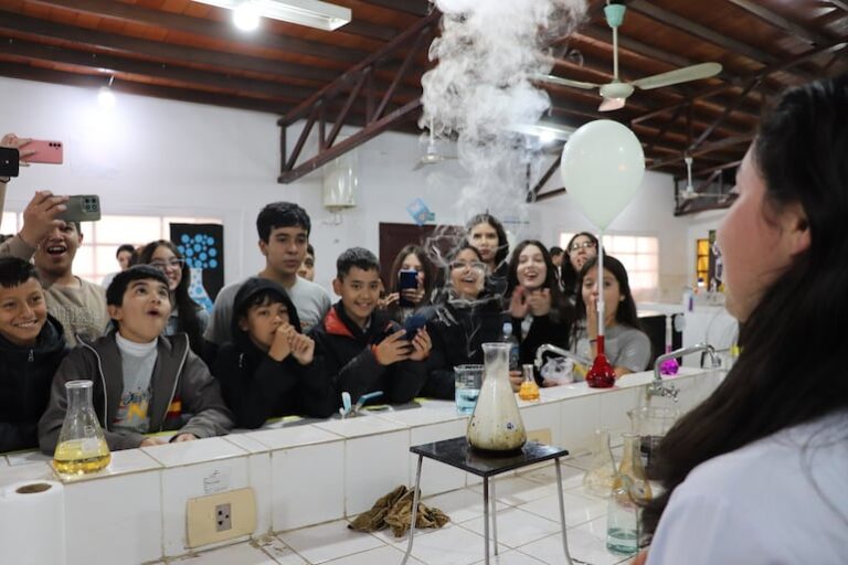 FACEN convoca a SeCien 2025 para festejar la ciencia.