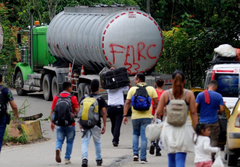 Las minas antipersonal de Catatumbo están pasando por Petro buscando a Petro con Calarcá en el Amazonas