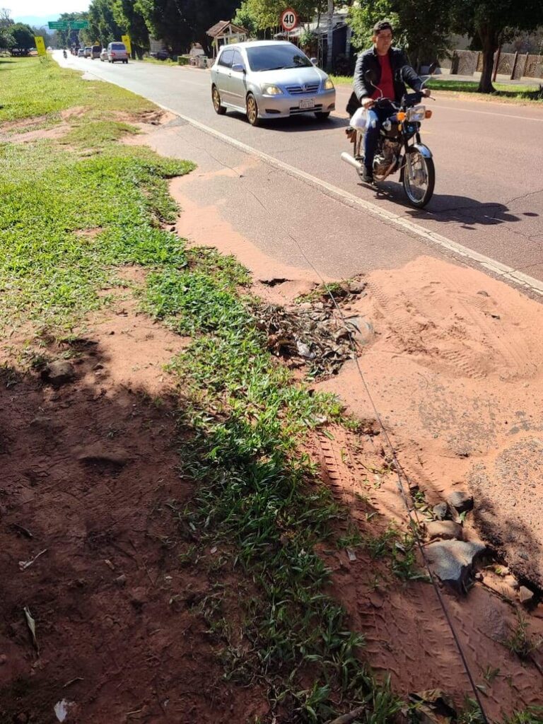 Susto en Carapeguá: Cable suelto en la ruta deja tres heridos