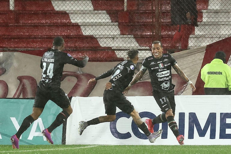 Once Caldas se clasifica a cuartos de final gracias a