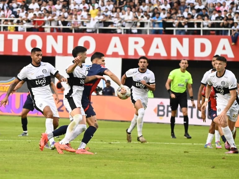 Luis Amarilla: “El contacto me afectó, considero que fue penal”