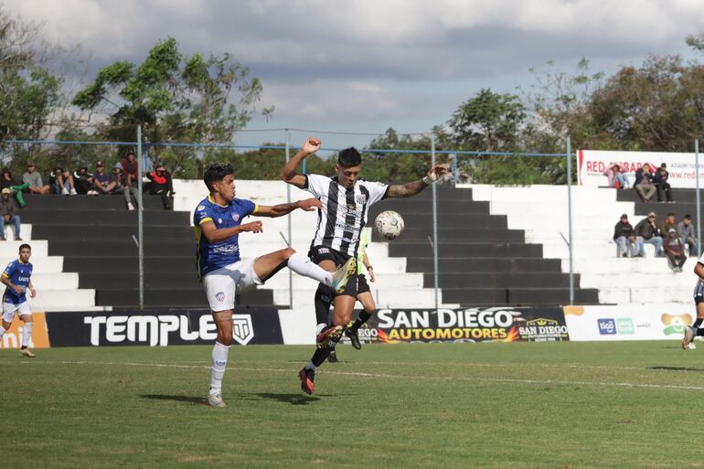 Santaní y Encarnación FC terminan en empate tras un emocionante
