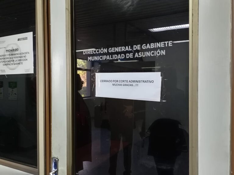 Asunción detiene su marcha ante pacto de concejales.