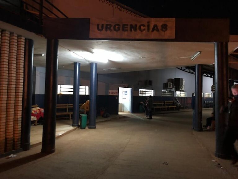 Balean a guía de turismo en su hogar.