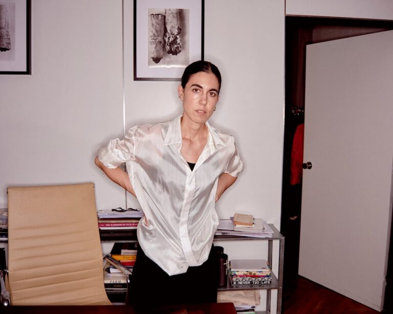 Carlota Barrera: «Las mujeres saben lo que es sentirse juzgado. Es por eso que nuestra mirada reige menos»