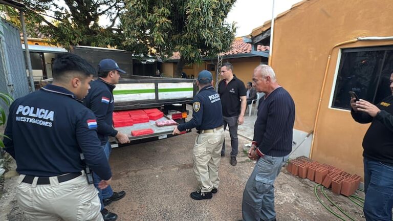 Confiscan camión con 285 kilos de cocaína en Concepción.