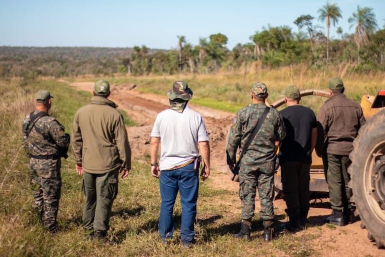 Desmantelan pistas ilegales en el Parque Nacional Paso Bravo.