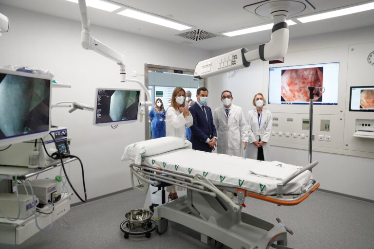 El hospital militar, para inaugurar cuatro veces para que toda su UCI cerrara y parte de su material en el Virgen del Rocío | Noticias de Andalucía