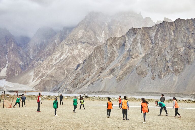 Elfemenino mueve montañas en Pakistán