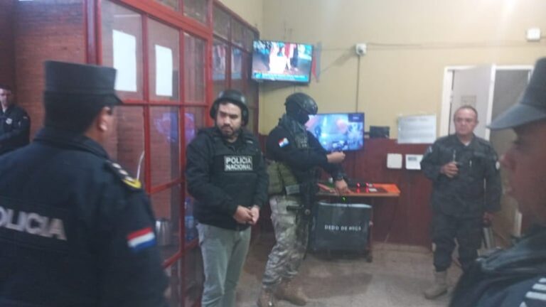 Fiscalía solicita juicio a hijo de Lalo Gomes y sobreseimiento.