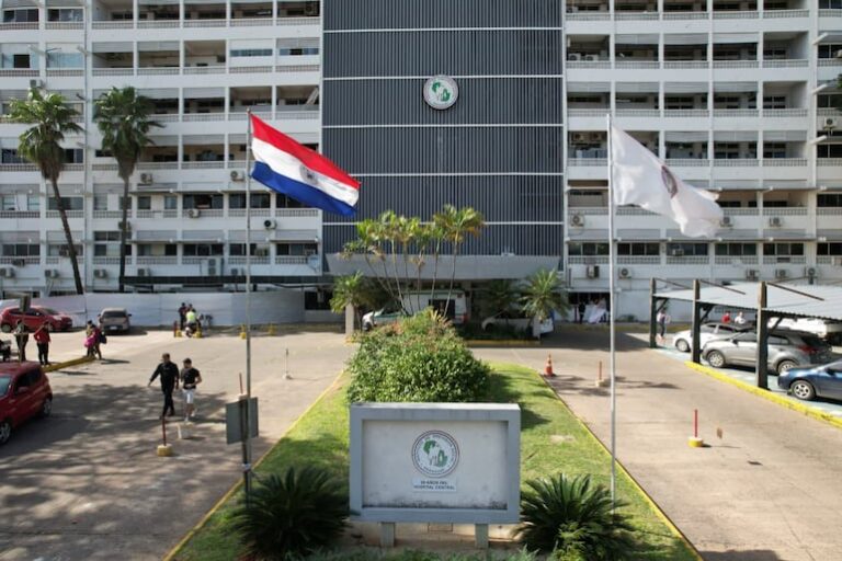 IPS defiende arriesgado cambio en reglamento de fondos.