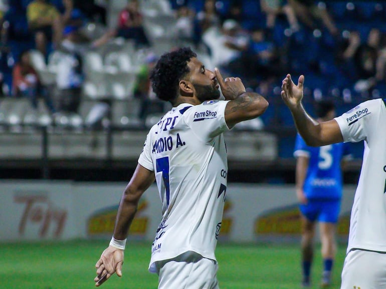 Ameliano regresa a la victoria tras ocho partidos sin ganar