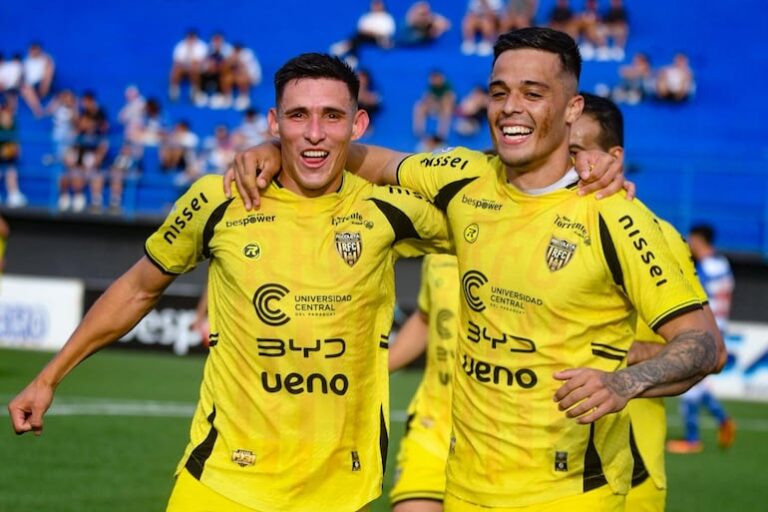 Brahian Vidal exhibe su habilidad para anotar – Deportivo Recoleta