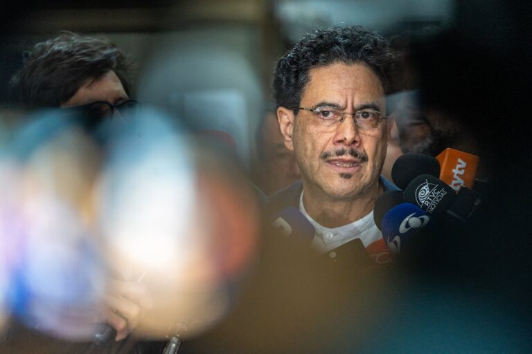 La aspiración de Iván Cepeda revitaliza la campaña presidencial a la izquierda
