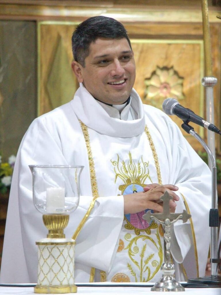 La corrupción provoca desconfianza, desesperanza y exclusión, afirma sacerdote.