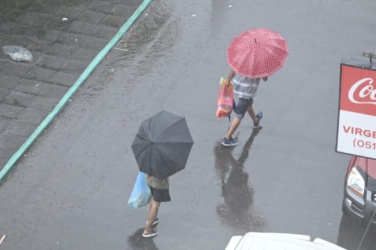Lluvias continuarán este martes en Paraguay, pronóstico climático.