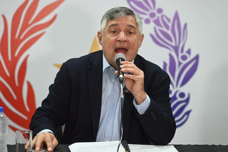 MEC prometió identificar y sancionar fraude en concurso docente.