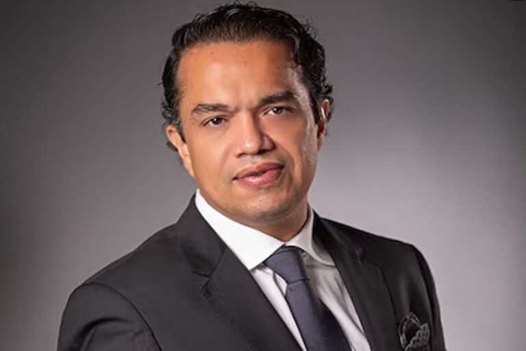 Mina Negra de oro negro de Alexandro Rovirosa: un campo petrolero ha dado más de un millón de dólares al corruptor de Pemex