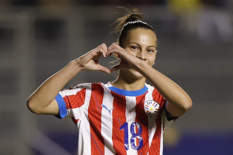 ¿Quién es Claudia Martínez, candidata al Balón de Oro en