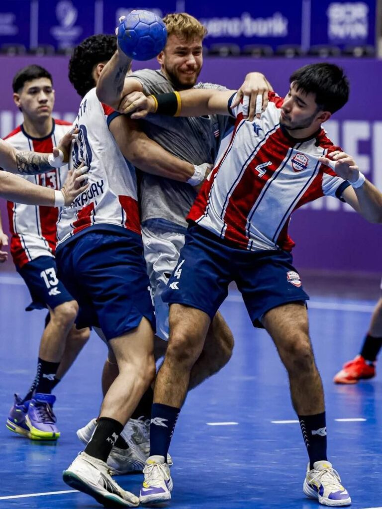 Balonmano: Pequeños Guerreros, en cuarto lugar - Polideportivo
