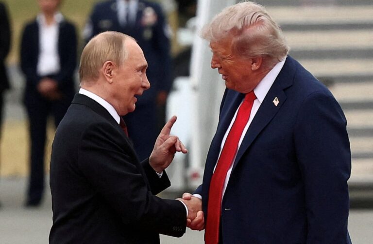 Putin afirma antes de Trump el control total de la región de Donbás para detener la guerra