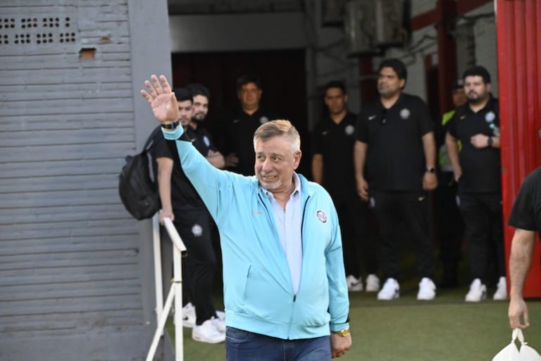 Olimpia, junto a La Leyenda - Fútbol