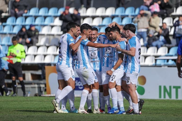 Guaireña ratifica su recuperación - Fútbol de Intermedia