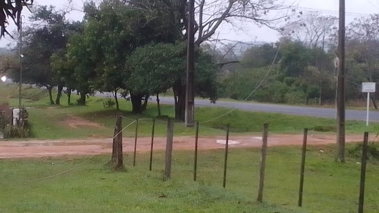 Tormenta provoca corte de electricidad y agua en Paraguarí.