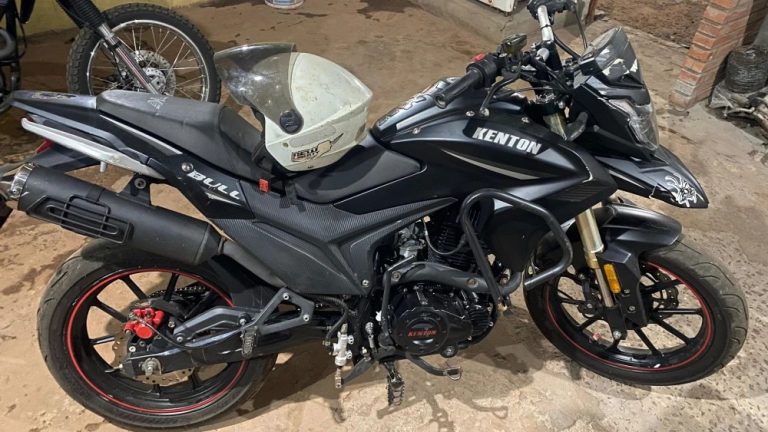Motochorros sustraen G. 700.000 y dejan moto valuada en G.
