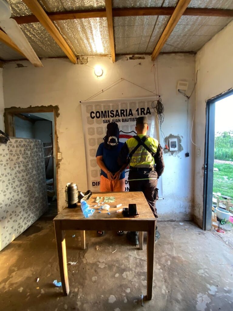 Allanamiento en San Juan Bautista: un detenido, evidencia incautada.