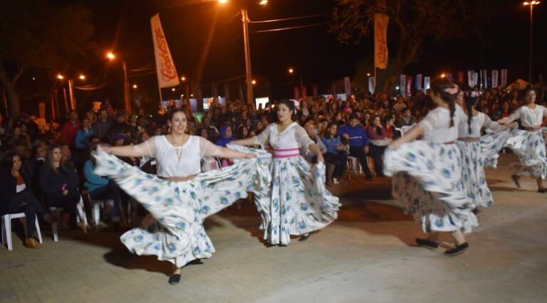 Artistas locales y nacionales celebrarán aniversario de Ayolas.