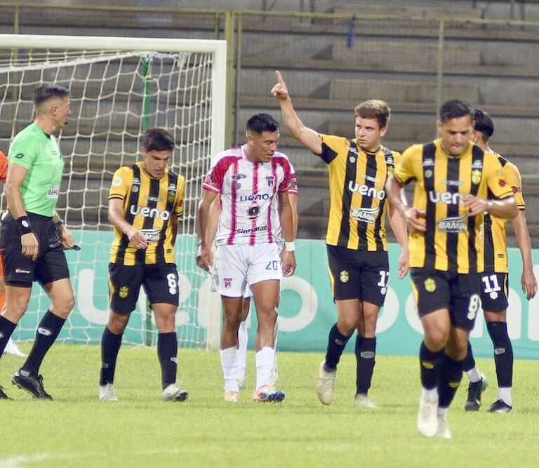 Guaraní de Fram vence a Carapeguá en la Intermedia de Fútbol.