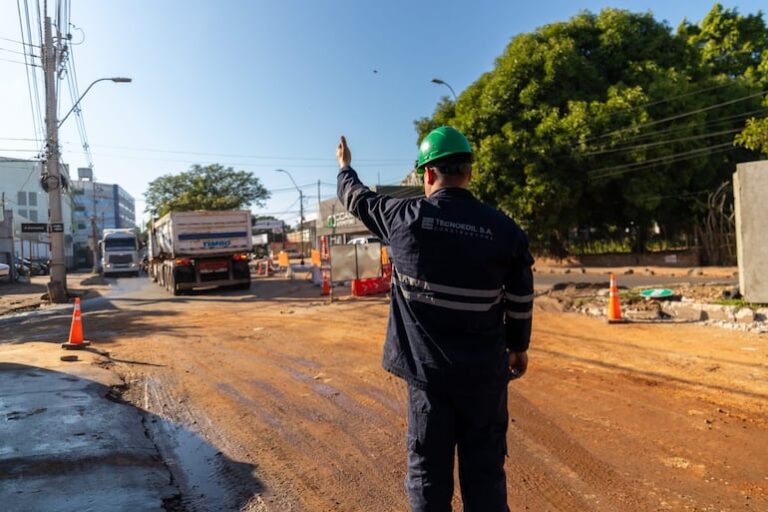 Constructoras en “semáforo amarillo” por deudas y baja ejecución.