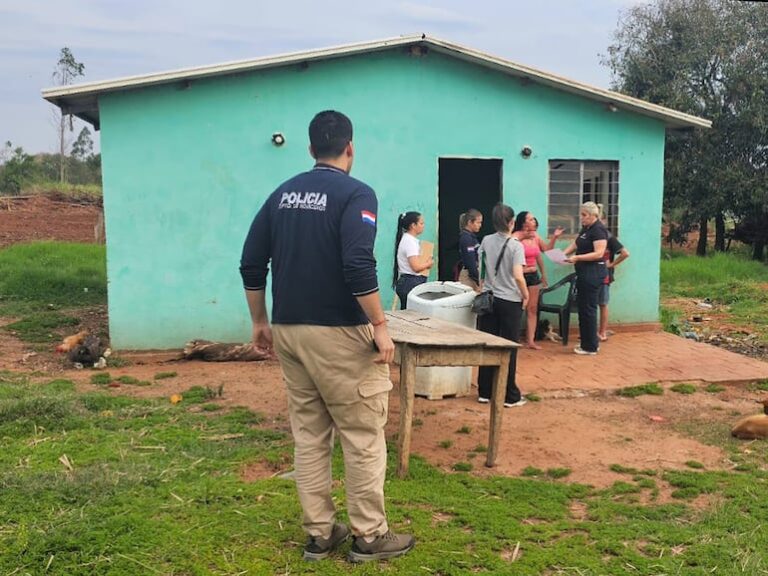 Detienen a mujer por asesinato de médico en Paso Yobái.