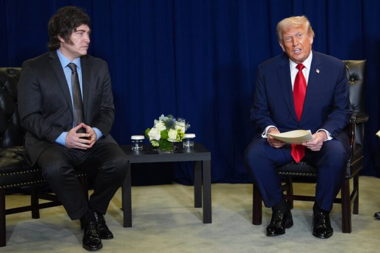 El Banco Mundial y el BID siguen a Trump en su apoyo a Argentina