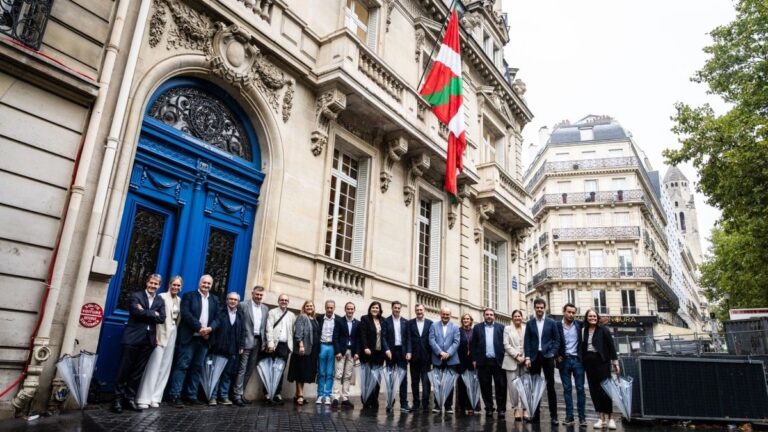 El PNV describe como «acto de justicia» el regreso de su edificio en París y afirma que no olvidará «el escándalo» de PP y Vox