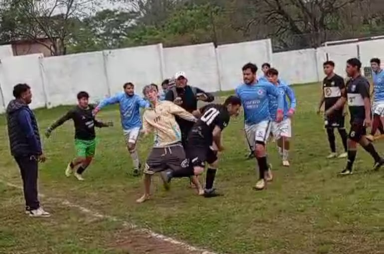 Escalofriante pelea en torneo barrial de Ñemby.