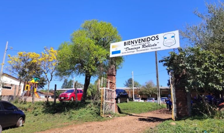 Exigen solución a repetidos cortes de energía escolar en Encarnación.