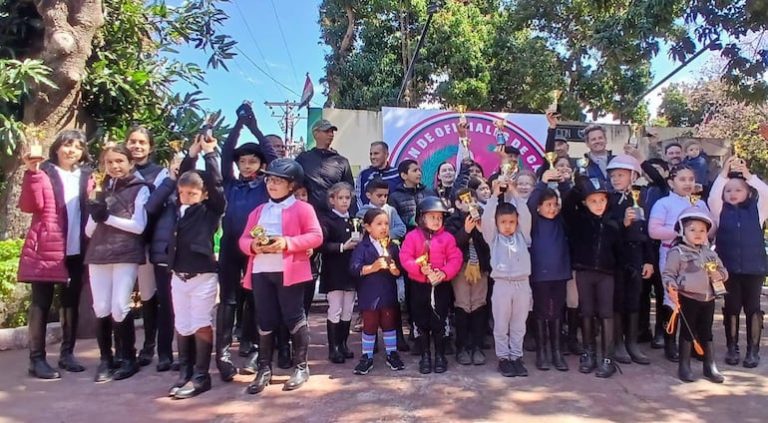 Hipismo: Gran evento de saltos en Acá Carayá - Polideportivo