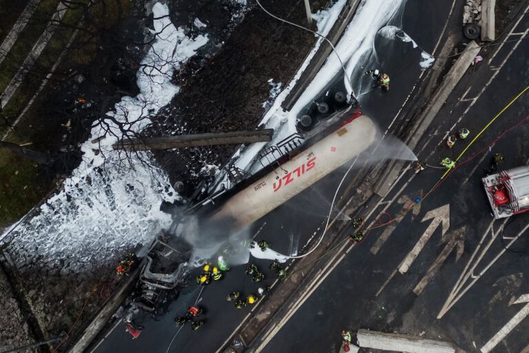 Iztapalapa: al menos 3 muertos y 70 heridos en la explosión de una tubería de gas en el puente Concordia en Iztapalapa