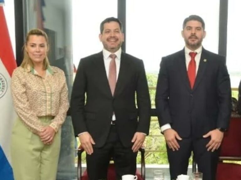 Latorre opina sobre procesos penales de “Nenecho” aquí.