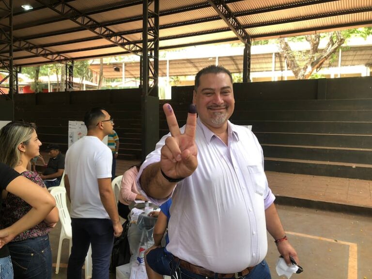 Líder liberal critica apoyo del PLRA a candidato YoCreo.