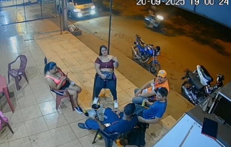 «Somnileras» actúan: roban dinero, celular y motocicleta.