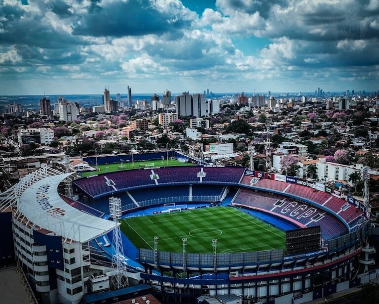 La olla burbujea con el tradicional – Fútbol