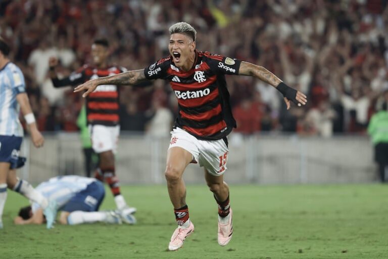 Carrascal lleva al Flamengo a la final frente a un decidido Racing – Copa Libertadores.