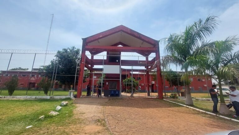 Adolescentes intentaron acceder a área restringida de cárcel.