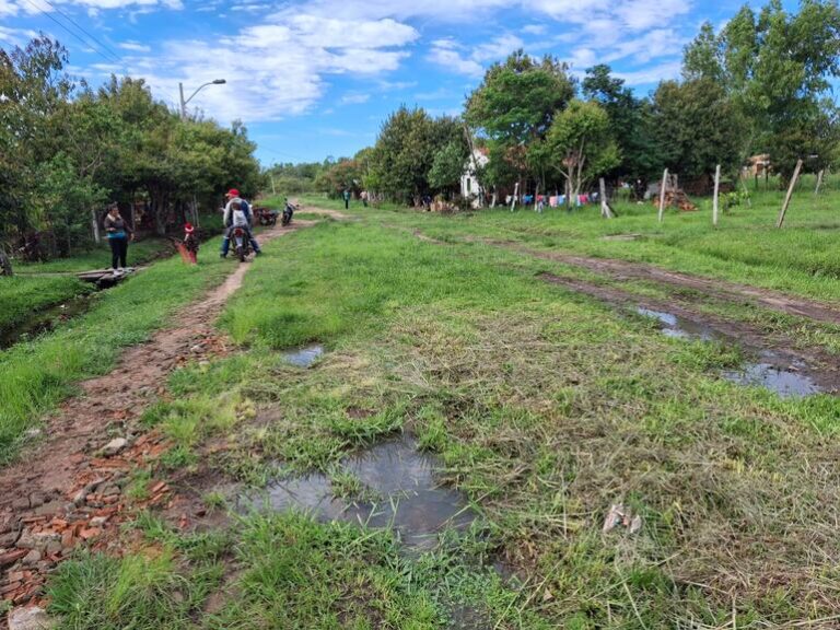 Ayolas: vecinos de Lote 20 llevan años esperando obras viales.