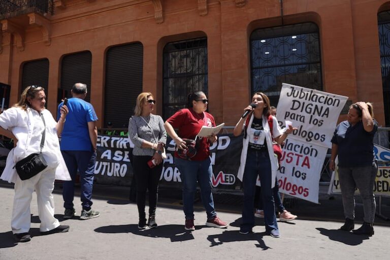 Caja Fiscal: sindicato del MEF rechaza reforma propuesta.